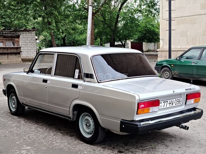 LADA (VAZ) 2107-11