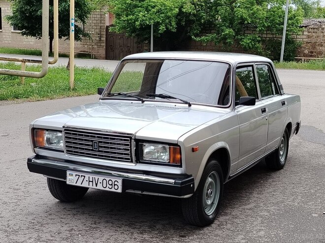 LADA (VAZ) 2107-10