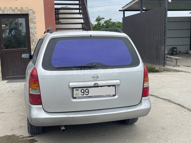 Opel Astra 2003, 320,000 km - 1.6 l - Xudat