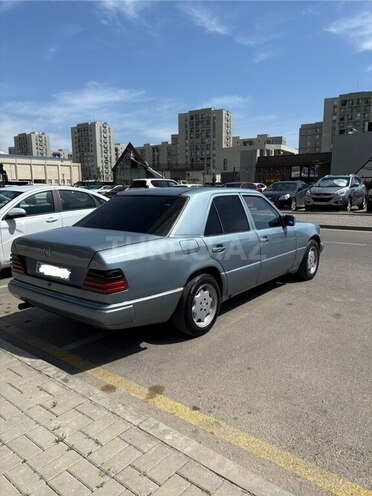 Mercedes E 200 d 1994, 100,000 km - 2.0 l - Bakı