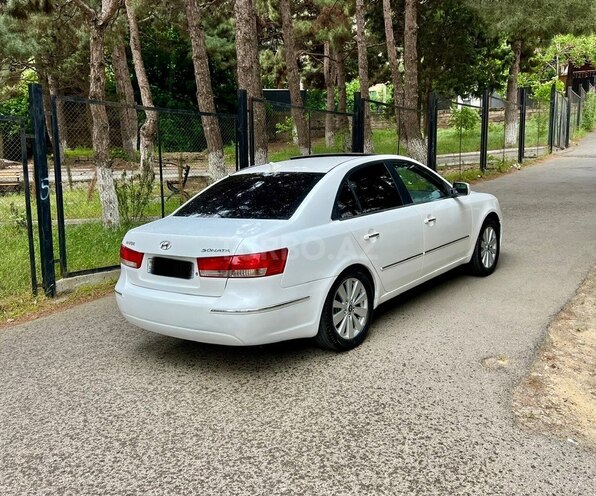 Hyundai Sonata-2