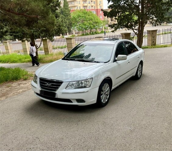 Hyundai Sonata-4