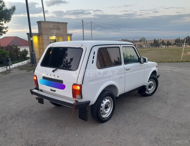 LADA (VAZ) Niva 2009, 240,369 km - 1.7 l - Qazax