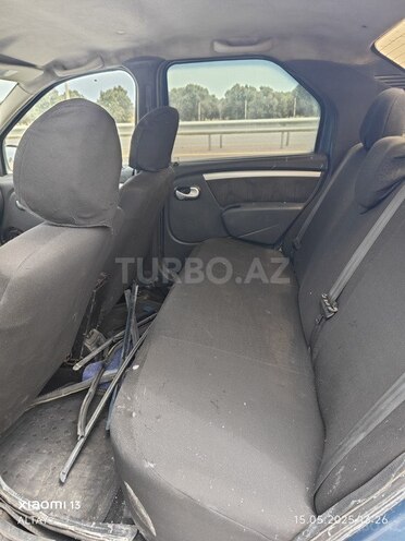 Renault Logan 2012, 400,000 km - 1.6 l - Bakı
