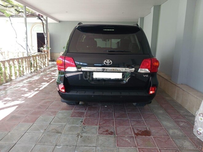 Toyota Land Cruiser 2014, 146,000 km - 4.6 l - Bakı