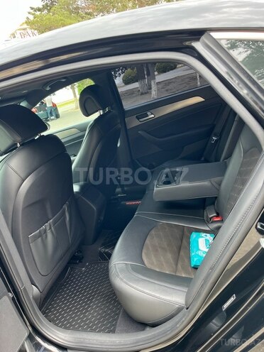 Hyundai Sonata-15