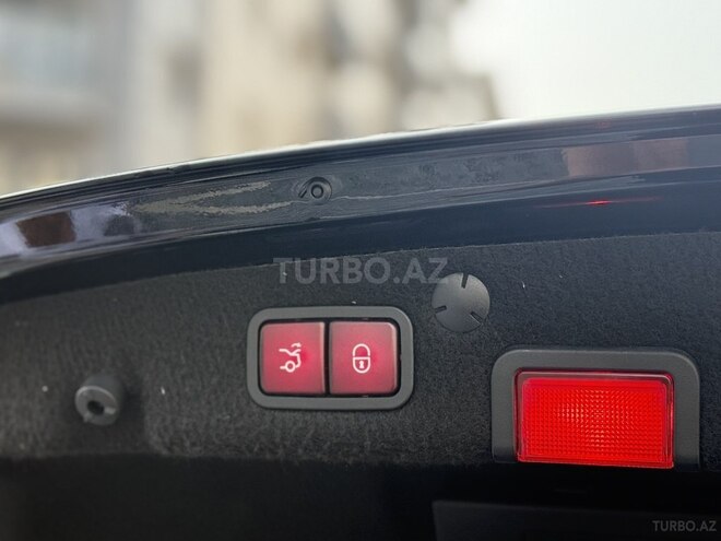 Mercedes C 300 2015, 235,000 km - 2.0 l - Bakı