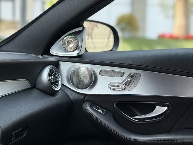 Mercedes C 300 2015, 235,000 km - 2.0 l - Bakı
