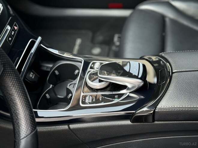 Mercedes C 300 2015, 235,000 km - 2.0 l - Bakı