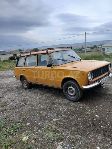 LADA (VAZ) 2102 1984, 12,000 km - 1.5 л - Naftalan