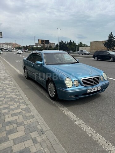 Mercedes E 220 d 2000, 318,594 km - 2.2 л - Bakı