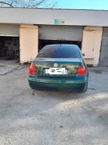 Volkswagen Bora 2000, 100,000 km - 2.3 l - Gəncə