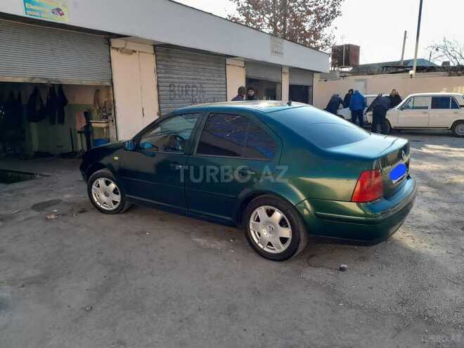 Volkswagen Bora 2000, 100,000 km - 2.3 l - Gəncə