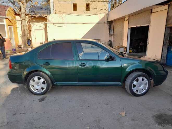 Volkswagen Bora 2000, 100,000 km - 2.3 l - Gəncə