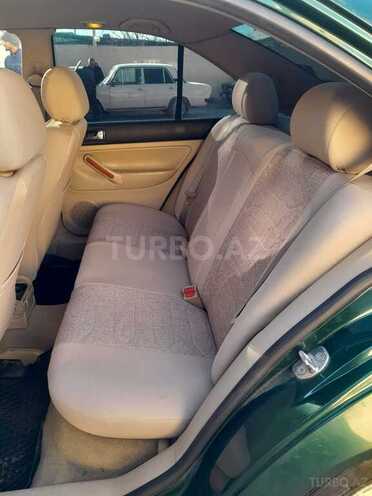 Volkswagen Bora 2000, 100,000 km - 2.3 l - Gəncə