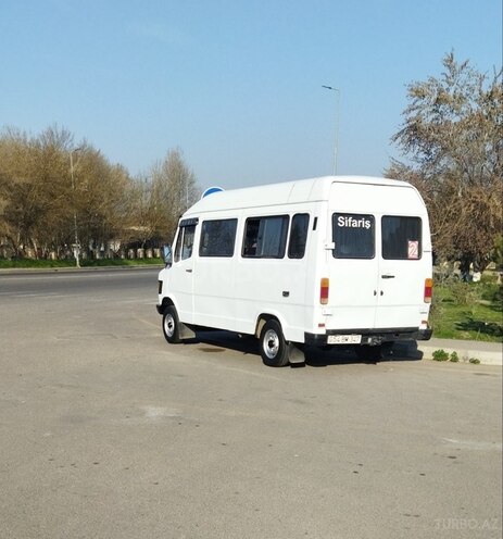 Mercedes 208 D 1994, 626,595 km - 2.5 л - Sabirabad
