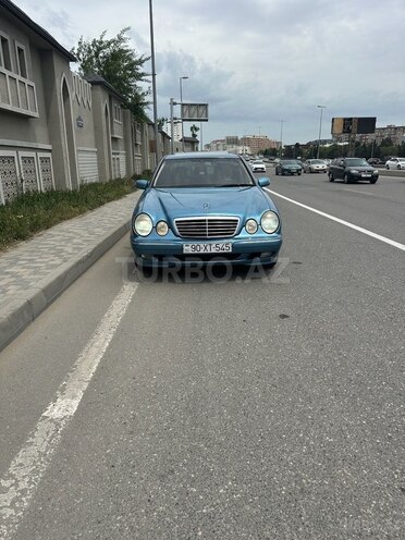 Mercedes E 220 d 2000, 318,594 km - 2.2 л - Bakı