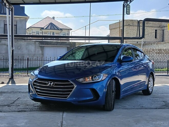 Hyundai Elantra 2017, 58,560 km - 2.0 л - Gəncə