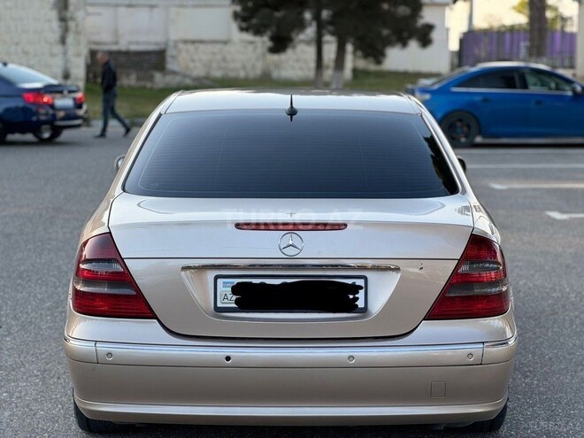 Mercedes E 270 2002, 296,000 km - 2.7 l - Sumqayıt