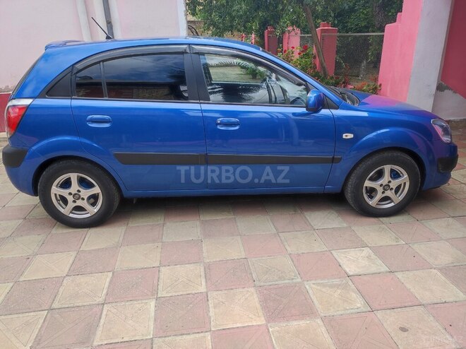 Kia Rio 2005, 377,000 km - 1.5 l - Masallı