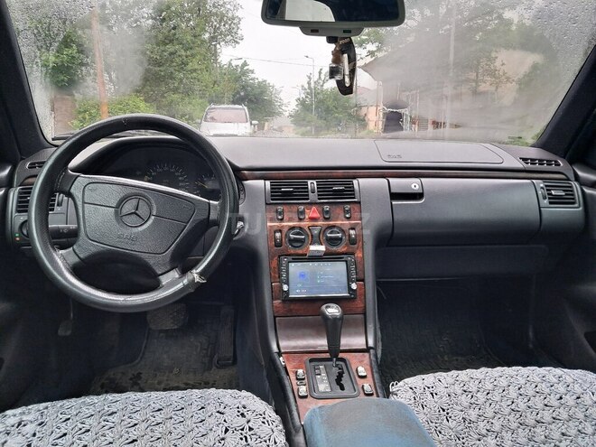 Mercedes C 200 1995, 345,000 km - 2.0 l - Qazax