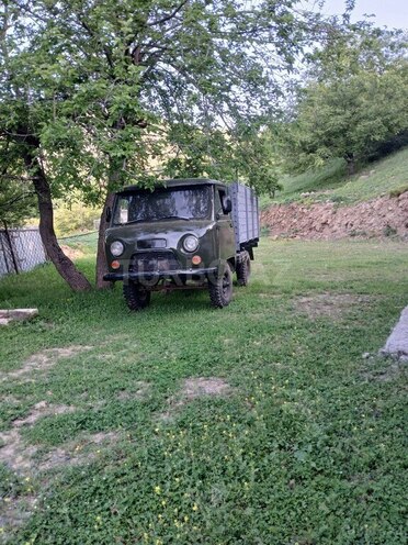 UAZ 452 1983, 111,111 km - 2.4 l - Yardımlı