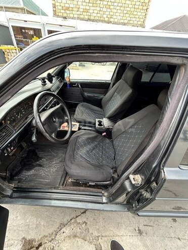 Mercedes 190 1990, 380,000 km - 2.0 l - Sumqayıt