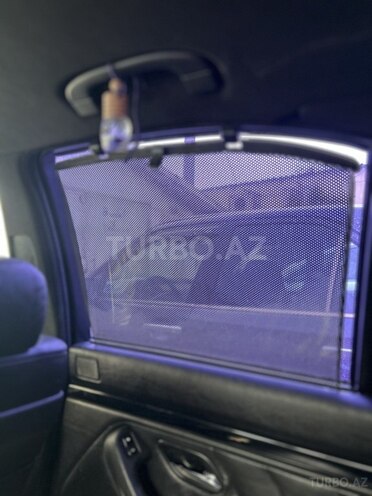 BMW 525 2001, 348,000 km - 2.5 l - Sumqayıt