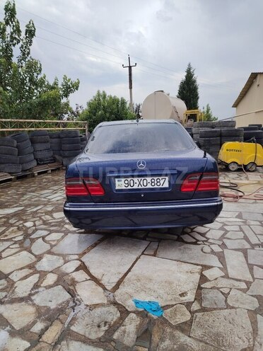 Mercedes E 280 2000, 305,195 km - 2.8 l - Gəncə