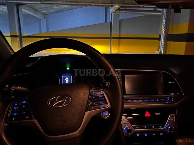 Hyundai Elantra 2016, 160,934 km - 2.0 l - Bakı