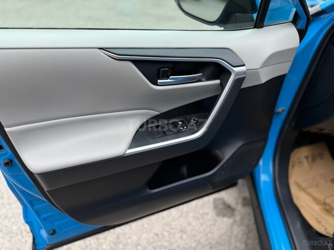 Toyota RAV4 2019, 129,000 km - 2.5 l - Bakı