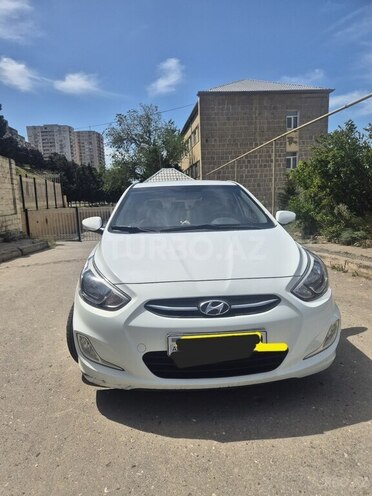 Hyundai Accent 2015, 180,000 km - 1.6 l - Bakı
