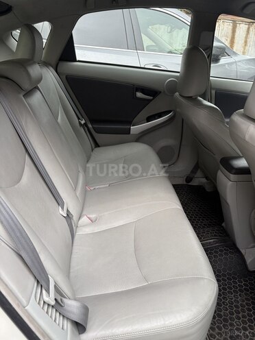 Toyota Prius-6