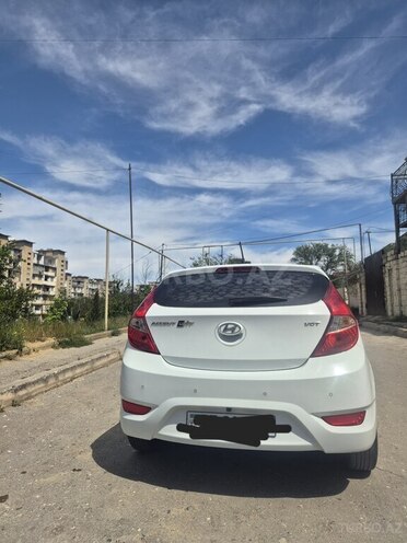 Hyundai Accent 2015, 180,000 km - 1.6 l - Bakı