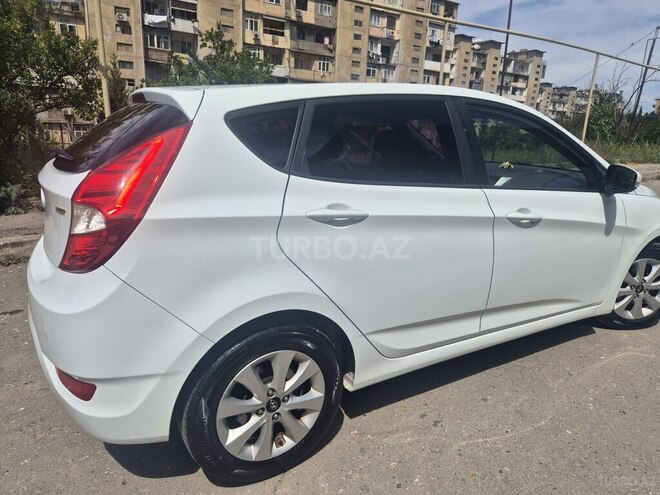 Hyundai Accent 2015, 180,000 km - 1.6 l - Bakı