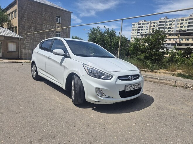 Hyundai Accent 2015, 180,000 km - 1.6 l - Bakı