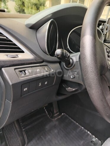 Hyundai Santa Fe-4