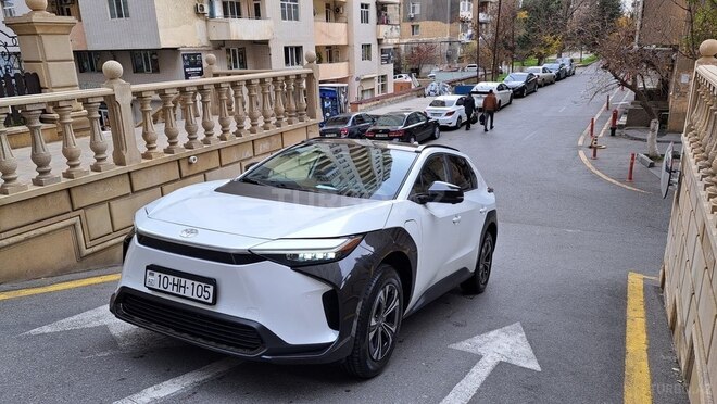 Toyota bZ4X 2023, 8,000 km - 0.0 l - Bakı