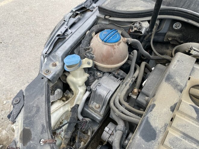 Volkswagen Passat 2005, 283,000 km - 2.0 l - Bakı