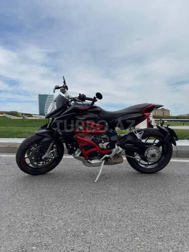 MV Agusta  2014, 14,000 km - 0.8 l - Bakı