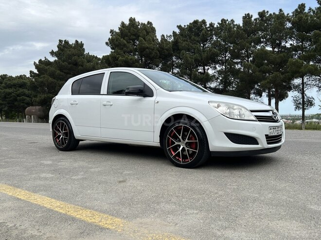 Opel Astra 2009, 213,622 km - 1.3 l - Şabran