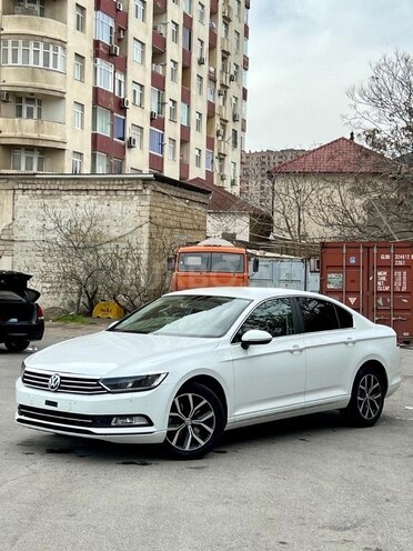 Volkswagen Passat 2016, 199,000 km - 1.8 l - Bakı