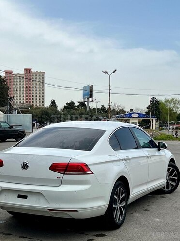 Volkswagen Passat 2016, 199,000 km - 1.8 l - Bakı