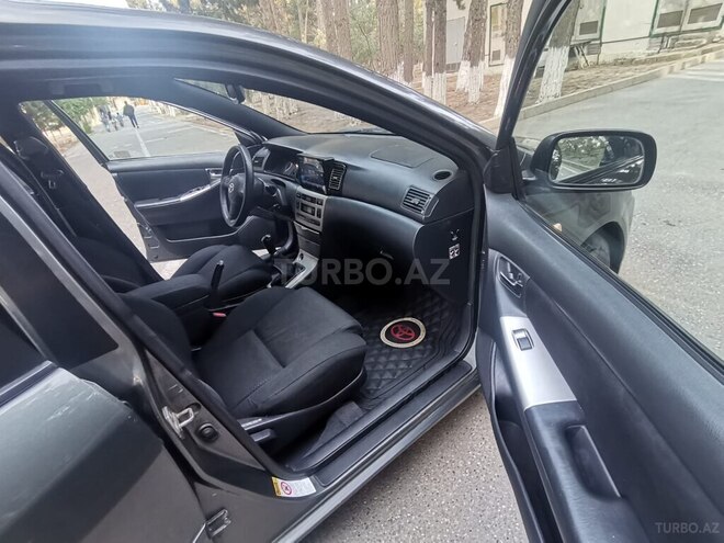 Toyota Corolla 2005, 318,000 km - 1.4 l - Bakı