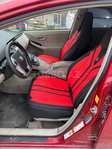 Toyota Prius-7