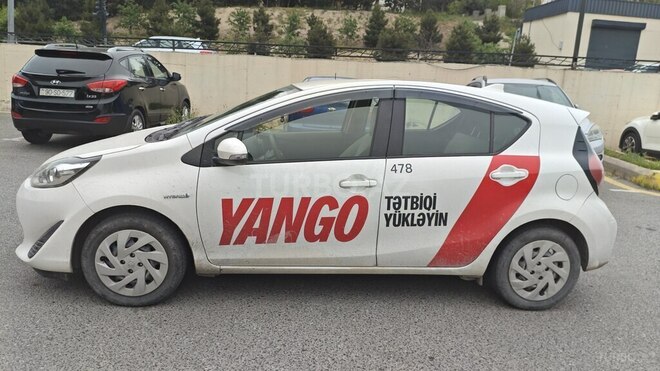 Toyota Aqua 2017, 63,000 km - 1.5 l - Bakı