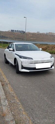 Changan Qiyuan A05 2024, 2,000 km - 1.5 л - Bakı