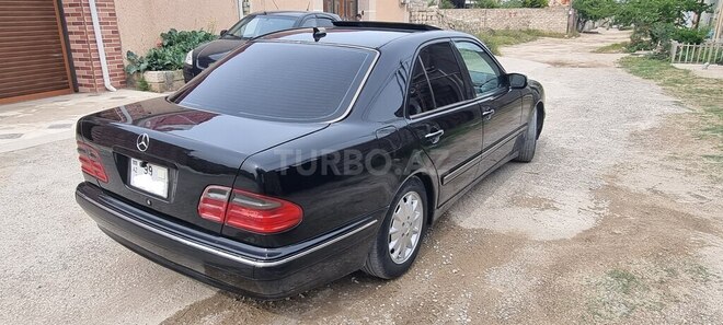 Mercedes E 240 2000, 135,000 km - 2.4 l - Bakı