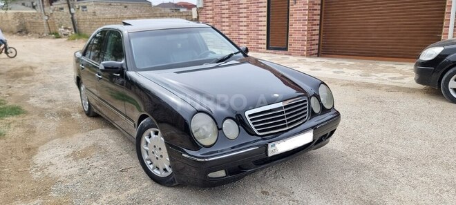 Mercedes E 240 2000, 135,000 km - 2.4 l - Bakı