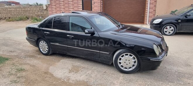 Mercedes E 240 2000, 135,000 km - 2.4 l - Bakı
